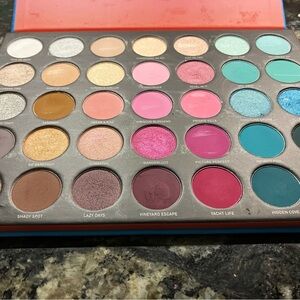 Morphe 35s Sweet Oasis Palette